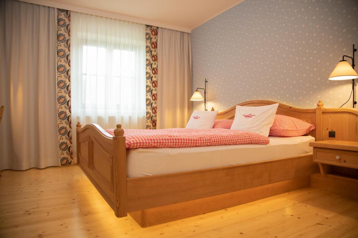 Perbersdorfer Heuriger Hotel Neuhofen an der Ybbs Buitenkant foto